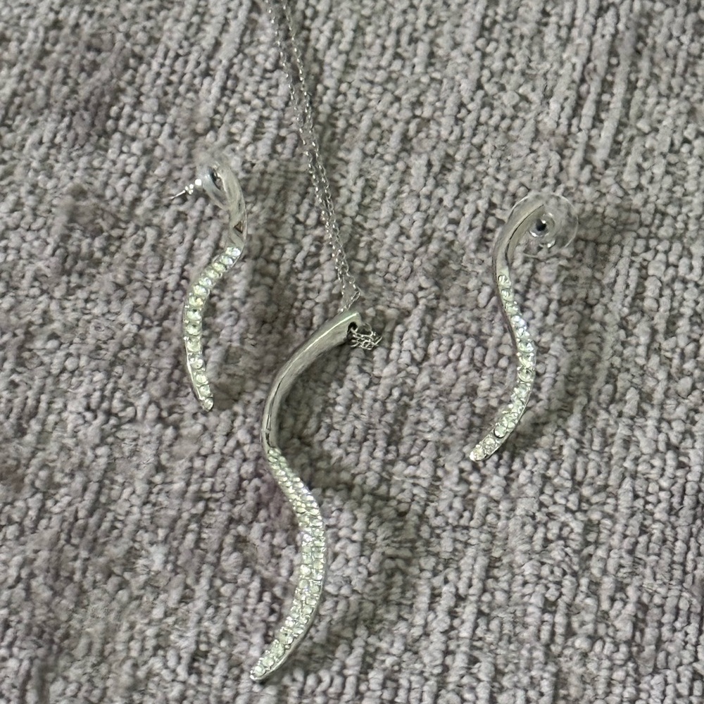 Nadri Silver Necklace and Earring Set with Crystals